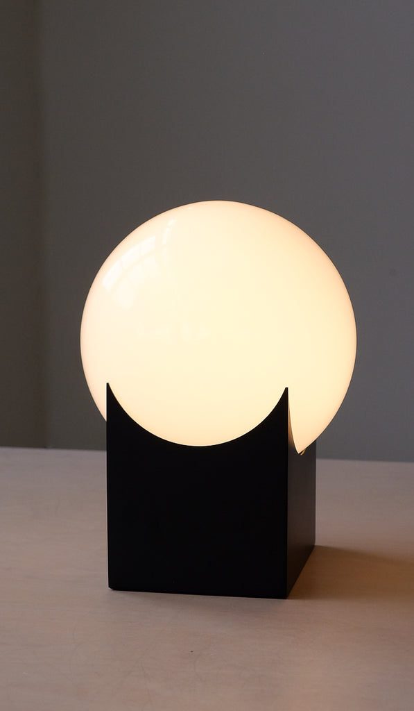 Roll & Hill Atlas 01 Table Lamp