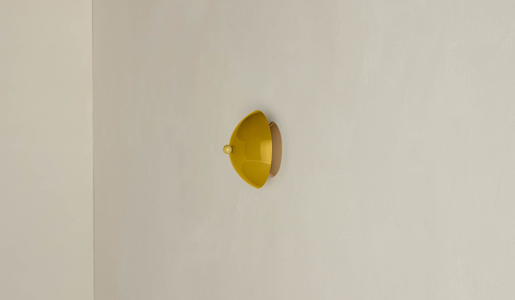 In Common With Ridge Surface Mount