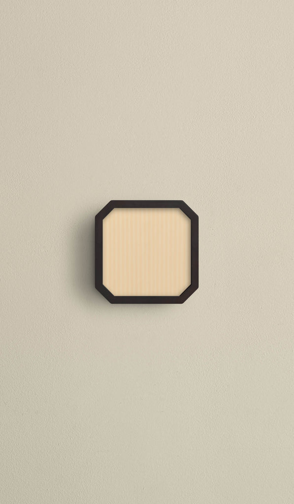 In Common With Small Strata Surface Mount