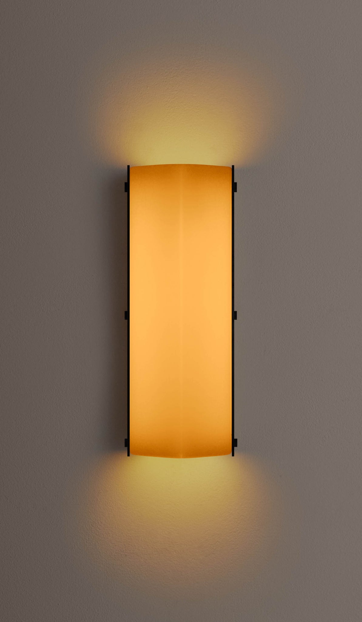 In Common With Small Verso Surface Mount