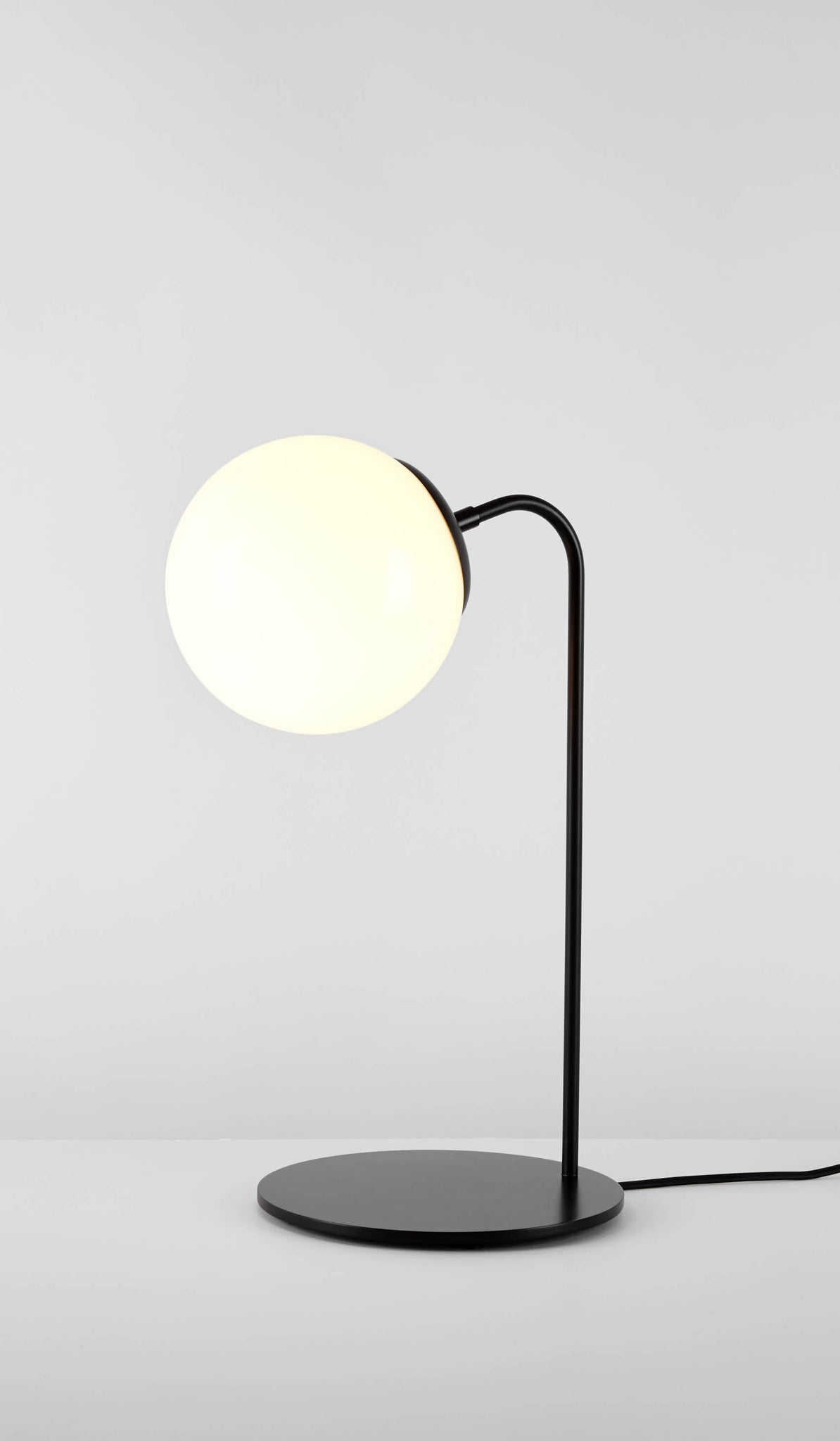 Roll & Hill Modo Table Lamp