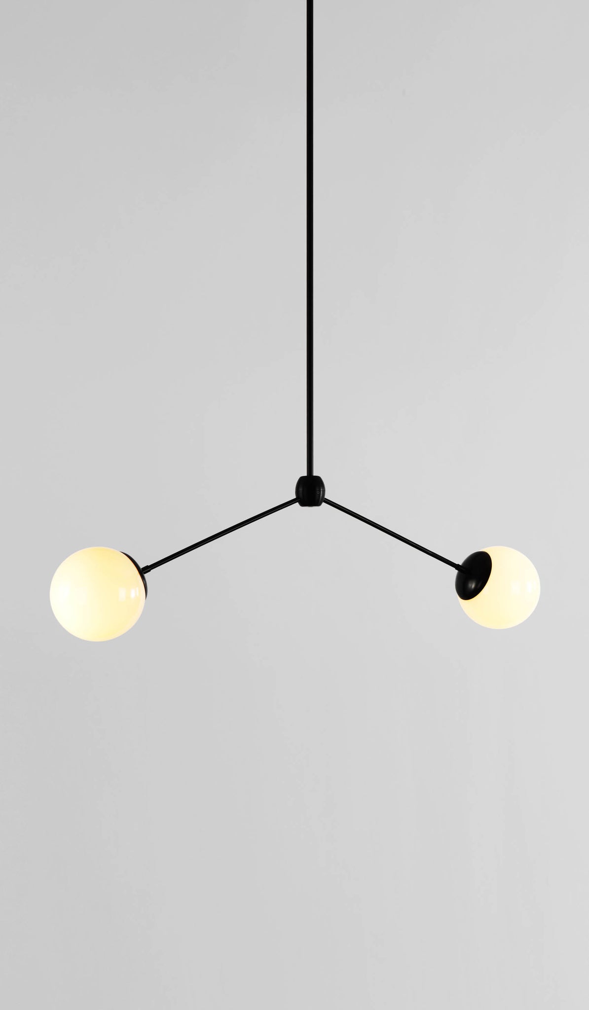 Roll & Hill Modo 2 Globe Pendant