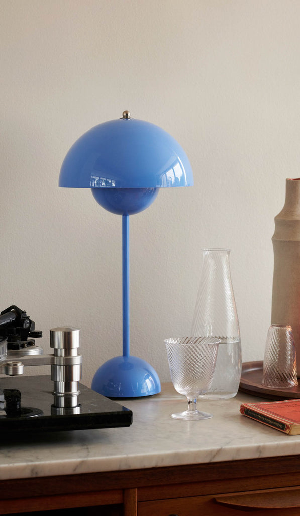 &Tradition VP3 Flower Pot Table Lamp