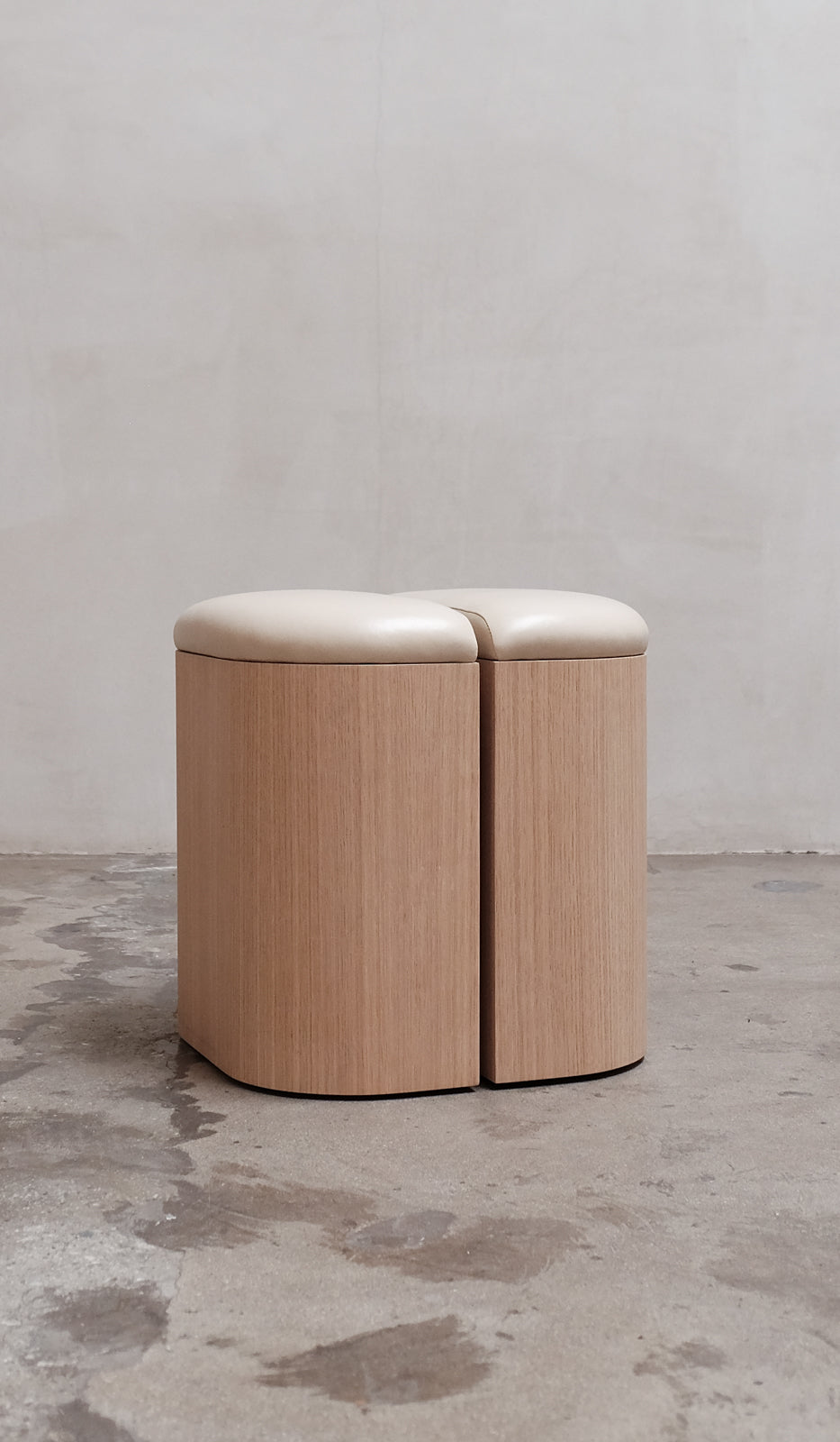 Estudio Persona Aire Stool - Spartan Shop