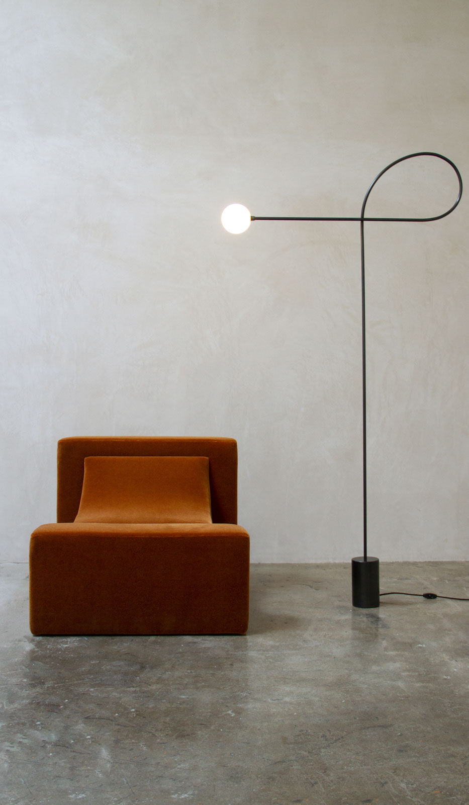 Estudio Persona Block Chair - Spartan Shop
