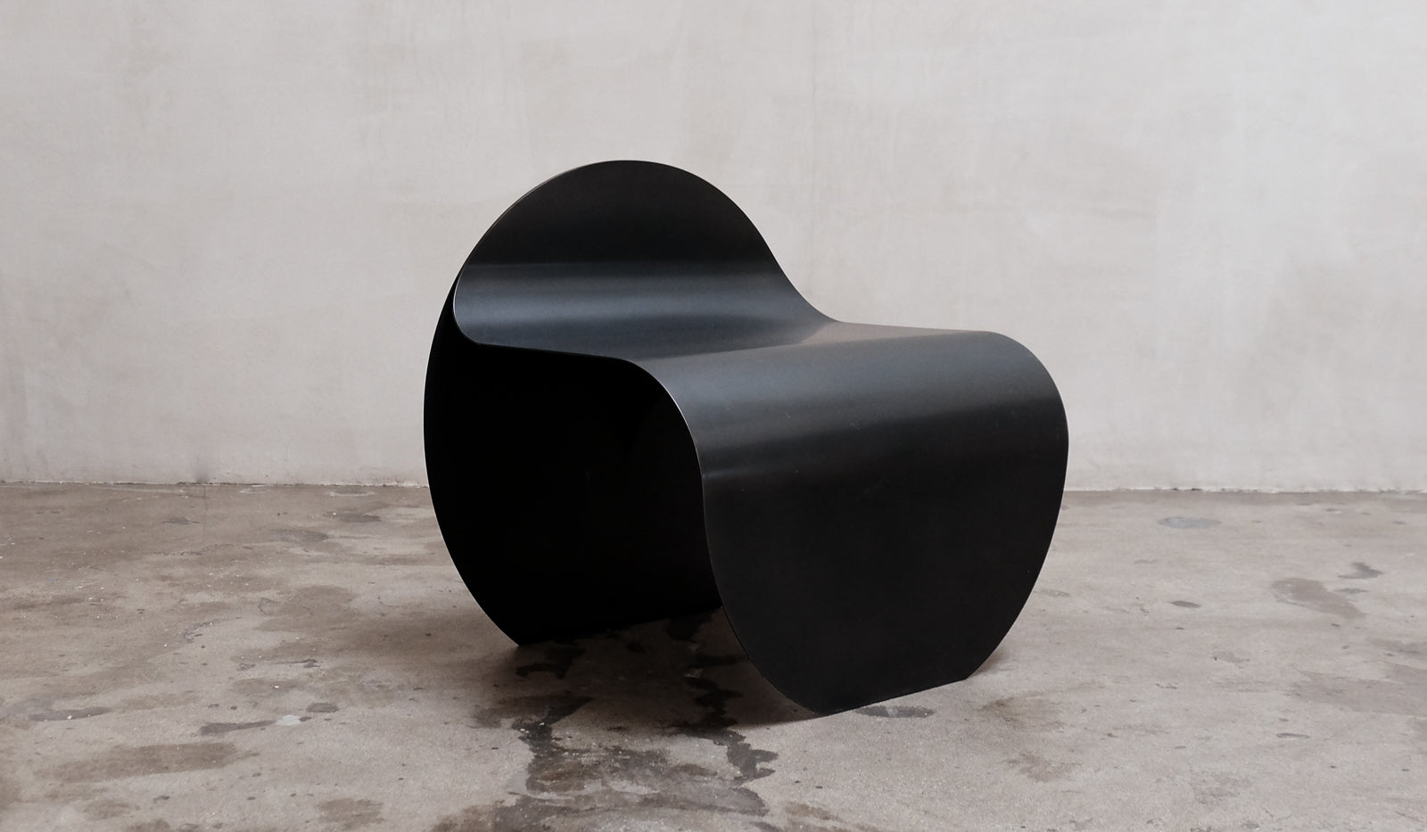 Estudio Persona O Stool - Spartan Shop